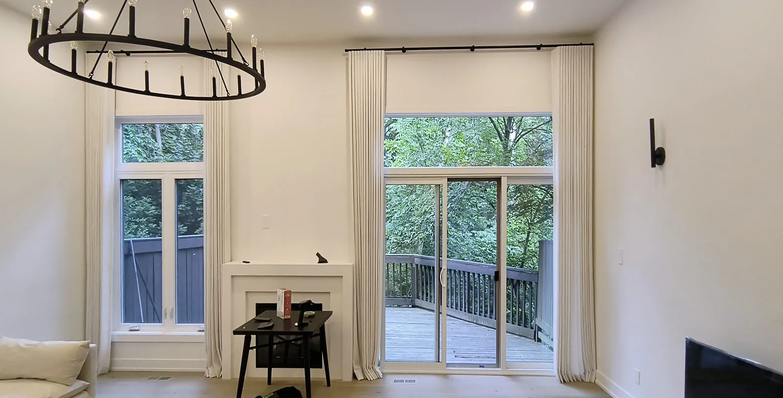 Natural linen drapery in a bright Toronto great room